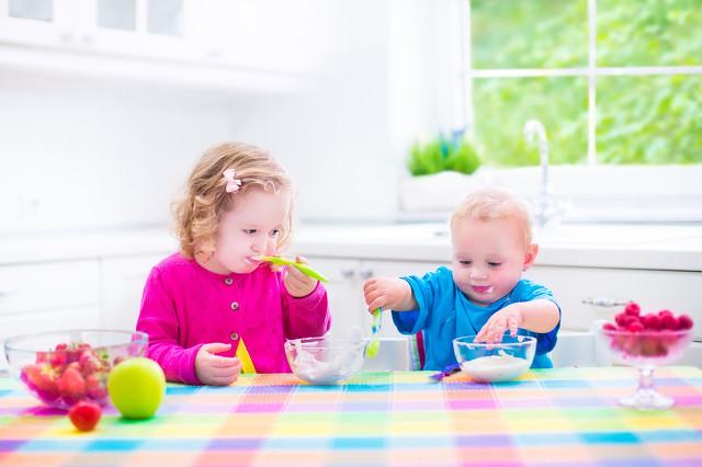 几个月宝宝开始补钙，了解婴幼儿补钙的最佳时机与正确方法