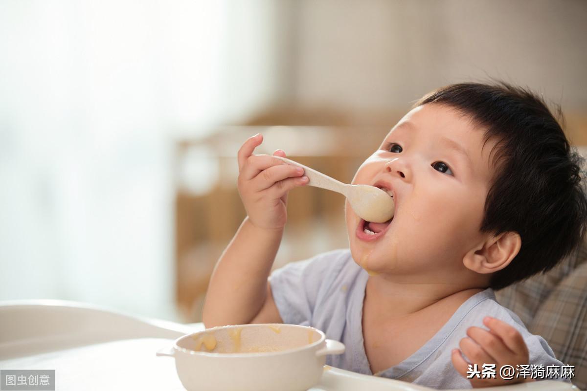 两个月婴儿吃奶量的科学指导